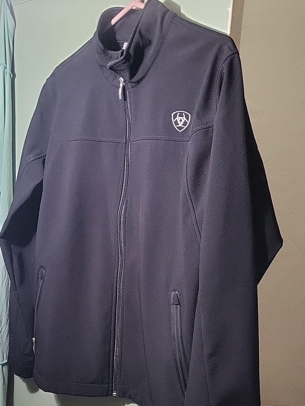 Ariat Womens Black Full-Zip Softshell Jacket